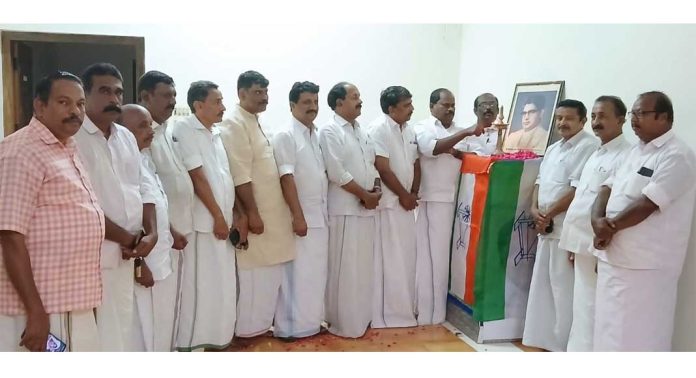 ആര്. ശങ്കര് ദീര്ഘവീക്ഷണമുണ്ടായിരുന്ന ഭരണകര്ത്താവ് : പ്രൊഫ. സതീഷ് കൊച്ചുപറമ്പില് ആര്. ശങ്കര് ദീര്ഘവീക്ഷണമുണ്ടായിരുന്ന ഭരണകര്ത്താവ് : പ്രൊഫ. സതീഷ് കൊച്ചുപറമ്പില്