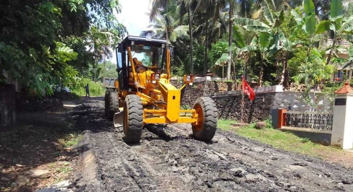 ജണ്ടായിക്കൽ – അത്തിക്കയം റോഡിൻ്റെ നിർമ്മാണത്തിലുണ്ടായ അപാകതകൾ പരിഹരിച്ച് മൂന്നുമാസത്തിനകം നിർമ്മാണം പൂർത്തീകരിക്കാൻ നിർദേശം ജണ്ടായിക്കൽ – അത്തിക്കയം റോഡിൻ്റെ നിർമ്മാണത്തിലുണ്ടായ അപാകതകൾ പരിഹരിച്ച് മൂന്നുമാസത്തിനകം നിർമ്മാണം പൂർത്തീകരിക്കാൻ നിർദേശം