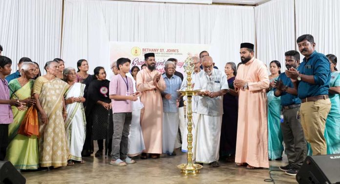 മുത്തശ്ശന്മാർക്കും മുത്തശ്ശിമാർക്കും സ്നേഹത്തണലൊരുക്കി ബഥനി സെന്റ് ജോൺസ് ഇംഗ്ലീഷ് ഹയർ സെക്കൻഡറി സ്കൂൾ മുത്തശ്ശന്മാർക്കും മുത്തശ്ശിമാർക്കും സ്നേഹത്തണലൊരുക്കി ബഥനി സെന്റ് ജോൺസ് ഇംഗ്ലീഷ് ഹയർ സെക്കൻഡറി സ്കൂൾ