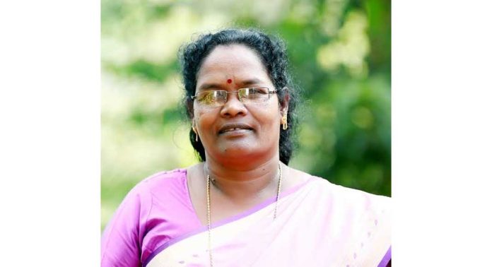 സംസ്കൃത സർവ്വകലാശാലയുടെ പ്രദീപൻ പാമ്പിരികുന്ന് സ്മാരക മാതൃഭാഷാപുരസ്കാരം സി. കെ. ജാനുവിന് സംസ്കൃത സർവ്വകലാശാലയുടെ പ്രദീപൻ പാമ്പിരികുന്ന് സ്മാരക മാതൃഭാഷാപുരസ്കാരം സി. കെ. ജാനുവിന്