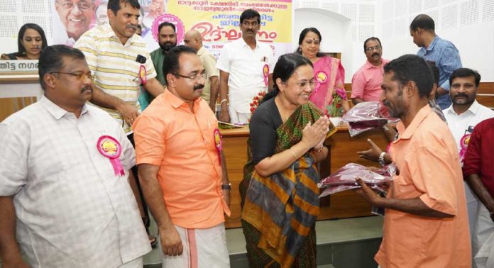 ഭാഗ്യക്കുറി ക്ഷേമനിധി ബോര്ഡിന്റെ പ്രവര്ത്തനം മാതൃകാപരം : മന്ത്രി വീണാ ജോര്ജ് ഭാഗ്യക്കുറി ക്ഷേമനിധി ബോര്ഡിന്റെ പ്രവര്ത്തനം മാതൃകാപരം : മന്ത്രി വീണാ ജോര്ജ്
