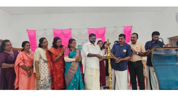 മാലിന്യ മുക്ത നാടിനായി ജനങ്ങൾ ഒന്നിക്കണം : ചിറ്റയം ഗോപകുമാര് മാലിന്യ മുക്ത നാടിനായി ജനങ്ങൾ ഒന്നിക്കണം : ചിറ്റയം ഗോപകുമാര്