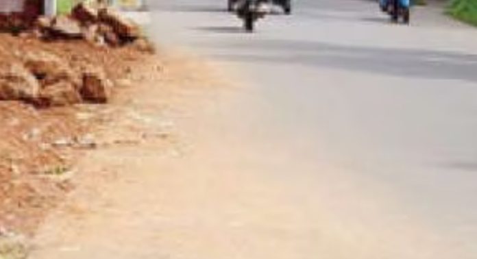തോട്ടഭാഗം-ചങ്ങനാശ്ശേരി പാത പുനരുദ്ധാരണം നീളുന്നു തോട്ടഭാഗം-ചങ്ങനാശ്ശേരി പാത പുനരുദ്ധാരണം നീളുന്നു