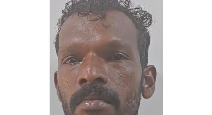 വീട്ടില് അതിക്രമിച്ചു കയറി യുവതിയെ ബലാല്സംഗം ചെയ്തു ; പത്തനംതിട്ട അരുവാപ്പുലം സ്വദേശി അറസ്റ്റില് വീട്ടില് അതിക്രമിച്ചു കയറി യുവതിയെ ബലാല്സംഗം ചെയ്തു ; പത്തനംതിട്ട അരുവാപ്പുലം സ്വദേശി അറസ്റ്റില്