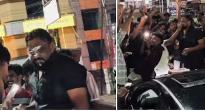 കാർ റാലിയുമായി വഴി തടഞ്ഞ് യുവാവിന്റെ പിറന്നാൾ ആഘോഷം കാർ റാലിയുമായി വഴി തടഞ്ഞ് യുവാവിന്റെ പിറന്നാൾ ആഘോഷം