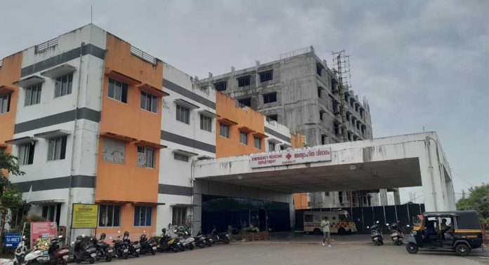 കോന്നി മെഡിക്കൽ കോളേജ് ശബരിമല ബേസ് ആശുപത്രിയായി പ്രവർത്തിക്കും കോന്നി മെഡിക്കൽ കോളേജ് ശബരിമല ബേസ് ആശുപത്രിയായി പ്രവർത്തിക്കും