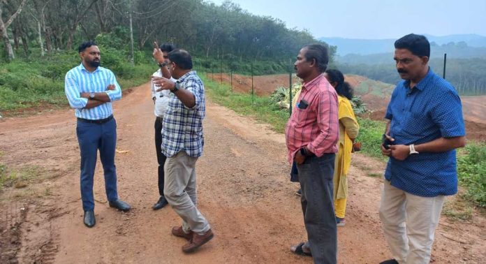 കൊടുമണ് സാനിറ്റേഷന് പാര്ക്കിനായി ശുചിത്വ മിഷന് കൊടുമണ് സാനിറ്റേഷന് പാര്ക്കിനായി ശുചിത്വ മിഷന്