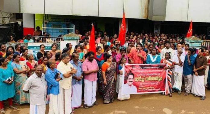 ദേശീയ ഗ്രാമീണ തൊഴിലുറപ്പ് തൊഴിലാളി യൂണിയൻ പെരിങ്ങര പഞ്ചായത്ത് കമ്മിറ്റിയുടെ നേതൃത്വത്തിൽ ധർണ്ണ നടത്തി ദേശീയ ഗ്രാമീണ തൊഴിലുറപ്പ് തൊഴിലാളി യൂണിയൻ പെരിങ്ങര പഞ്ചായത്ത് കമ്മിറ്റിയുടെ നേതൃത്വത്തിൽ ധർണ്ണ നടത്തി