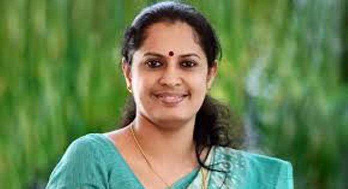 കരിക്കുലം കമ്മറ്റിയിൽ നിന്നും പി പി ദിവ്യയെ ഒഴിവാക്കി കരിക്കുലം കമ്മറ്റിയിൽ നിന്നും പി പി ദിവ്യയെ ഒഴിവാക്കി