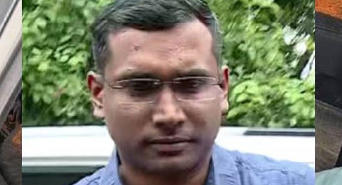 നവീൻ ബാബുവിന്റെ മരണത്തിൽ ജില്ലാ കളക്ടർ അരുൺ കെ വിജയന്റെ മൊഴി വീണ്ടും രേഖപ്പെടുത്തി നവീൻ ബാബുവിന്റെ മരണത്തിൽ ജില്ലാ കളക്ടർ അരുൺ കെ വിജയന്റെ മൊഴി വീണ്ടും രേഖപ്പെടുത്തി