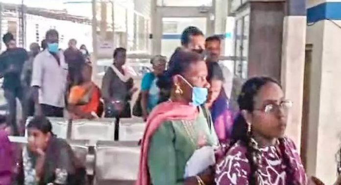 മുതിർന്ന പൗരന്മാർക്ക് ആശുപത്രികളില് പ്രത്യേക കൗണ്ടർ വേണം ; എസ് എച്ച് ആർ ഹ്യൂമൺ റൈറ്റ്സ് ഫൗണ്ടേഷൻ കോട്ടയം ജില്ലാ കമ്മിറ്റി മുതിർന്ന പൗരന്മാർക്ക് ആശുപത്രികളില് പ്രത്യേക കൗണ്ടർ വേണം ; എസ് എച്ച് ആർ ഹ്യൂമൺ റൈറ്റ്സ് ഫൗണ്ടേഷൻ കോട്ടയം ജില്ലാ കമ്മിറ്റി