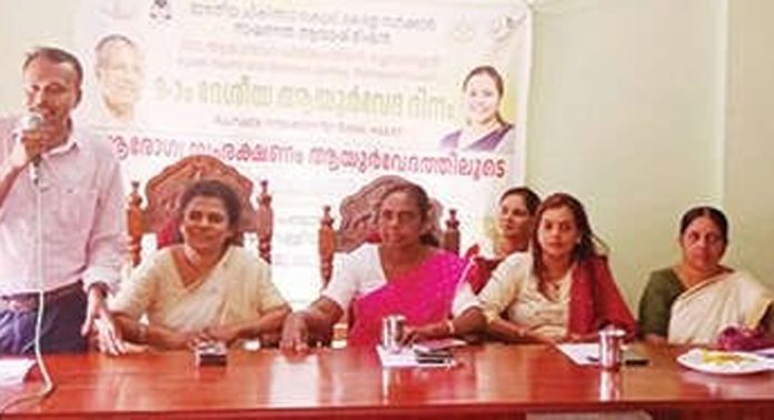 മല്ലപ്പുഴശ്ശേരി ഗ്രാമപ്പഞ്ചായത്ത് തൊഴിലുറപ്പ് വനിതകൾക്കായി ബോധവത്കരണ ക്ലാസ് നടത്തി മല്ലപ്പുഴശ്ശേരി ഗ്രാമപ്പഞ്ചായത്ത് തൊഴിലുറപ്പ് വനിതകൾക്കായി ബോധവത്കരണ ക്ലാസ് നടത്തി