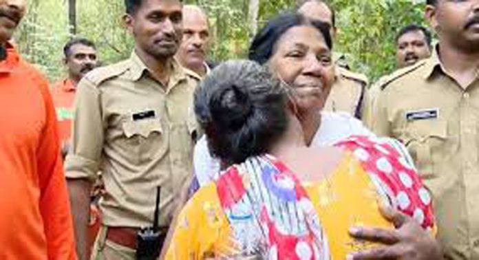 കുട്ടമ്പുഴയിൽ വനത്തിൽ കയറിയ സ്ത്രീകൾക്കെതിരെ കേസെടുക്കില്ലെന്ന് ഡിഎഫ്ഒ കുട്ടമ്പുഴയിൽ വനത്തിൽ കയറിയ സ്ത്രീകൾക്കെതിരെ കേസെടുക്കില്ലെന്ന് ഡിഎഫ്ഒ