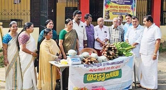 മല്ലപ്പുഴശ്ശേരി വായനശാലയുടെ മുന്നിൽ വ്യാഴച്ചന്ത തുടങ്ങി മല്ലപ്പുഴശ്ശേരി വായനശാലയുടെ മുന്നിൽ വ്യാഴച്ചന്ത തുടങ്ങി