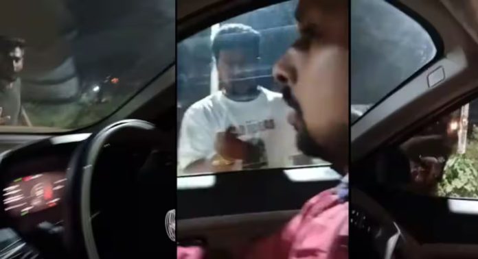 ബെംഗളൂരുവിൽ മലയാളി കുടുംബത്തിന് നേരെ ആക്രമണം, അഞ്ച് വയസ്സുകാരന് തലയ്ക്ക് പരിക്ക് ബെംഗളൂരുവിൽ മലയാളി കുടുംബത്തിന് നേരെ ആക്രമണം, അഞ്ച് വയസ്സുകാരന് തലയ്ക്ക് പരിക്ക്
