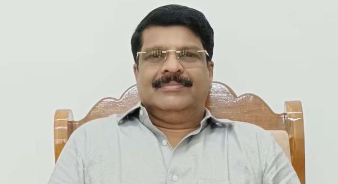 മുനമ്പം ഭൂപ്രശ്നം നിയമപരമായി പരിഹരിക്കും : വഖഫ് ബോർഡ് ചെയർമാൻ മുനമ്പം ഭൂപ്രശ്നം നിയമപരമായി പരിഹരിക്കും : വഖഫ് ബോർഡ് ചെയർമാൻ