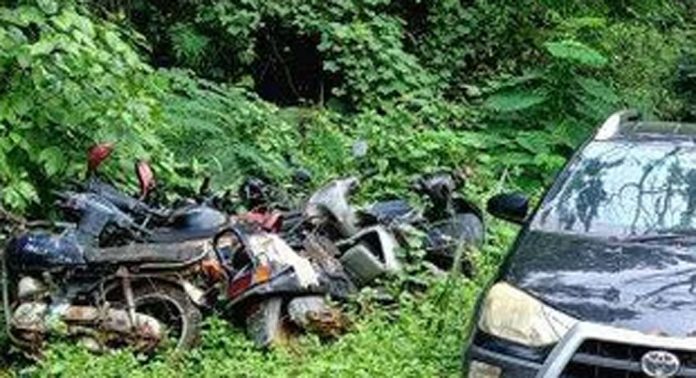 പന്തളം പോലീസ് ക്വാർട്ടേഴ്സ് ഭൂമി കാടുകയറി നശിക്കുന്നു പന്തളം പോലീസ് ക്വാർട്ടേഴ്സ് ഭൂമി കാടുകയറി നശിക്കുന്നു