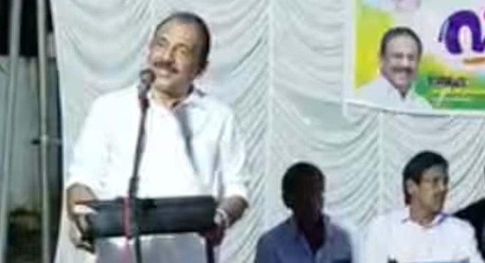 ഷാഫിയുടെ നേട്ടങ്ങൾ എണ്ണിപ്പറഞ്ഞ് കുടുംബസംഗമവുമായി കോണ്ഗ്രസ് ഷാഫിയുടെ നേട്ടങ്ങൾ എണ്ണിപ്പറഞ്ഞ് കുടുംബസംഗമവുമായി കോണ്ഗ്രസ്
