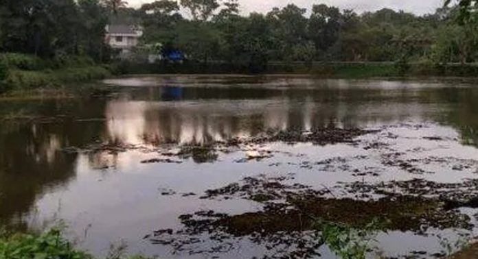 രാമൻചിറയെ പുനരുജ്ജീവിപ്പിക്കണമെന്ന ആവശ്യം ശക്തം രാമൻചിറയെ പുനരുജ്ജീവിപ്പിക്കണമെന്ന ആവശ്യം ശക്തം