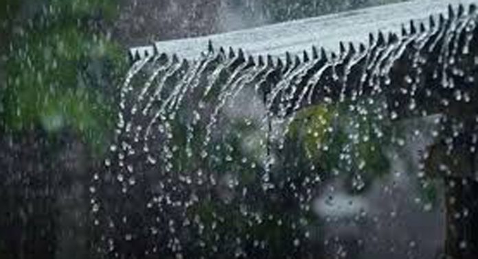 സംസ്ഥാനത്ത് തുലാവര്ഷം കനക്കുന്നു സംസ്ഥാനത്ത് തുലാവര്ഷം കനക്കുന്നു