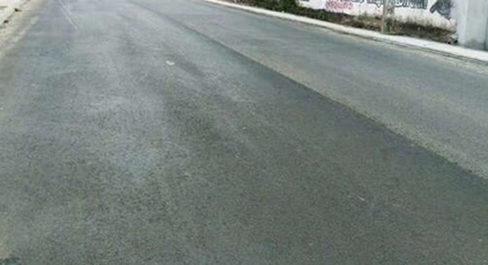 ഏഴംകുളം-കൈപ്പട്ടൂർ റോഡ് പണിയുടെ രണ്ടാംഘട്ട ടാറിങ് പൂർത്തിയായി ഏഴംകുളം-കൈപ്പട്ടൂർ റോഡ് പണിയുടെ രണ്ടാംഘട്ട ടാറിങ് പൂർത്തിയായി
