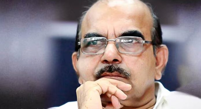 പി വി അൻവറിനെതിരെ ക്രിമിനൽ അപകീർത്തി കേസ് ഫയൽ ചെയ്ത് മുഖ്യമന്ത്രിയുടെ പൊളിറ്റിക്കൽ സെക്രട്ടറി പി ശശി പി വി അൻവറിനെതിരെ ക്രിമിനൽ അപകീർത്തി കേസ് ഫയൽ ചെയ്ത് മുഖ്യമന്ത്രിയുടെ പൊളിറ്റിക്കൽ സെക്രട്ടറി പി ശശി