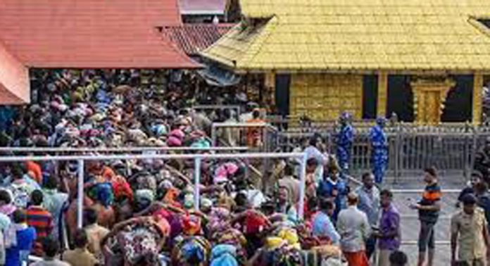 ശബരിമല ദര്ശനം നടന്ന ആദ്യ ദിവസം ഒരു മിനിറ്റില് പതിനെട്ടാംപടി കയറിയത് ശരാശരി 80 ഭക്തര് ശബരിമല ദര്ശനം നടന്ന ആദ്യ ദിവസം ഒരു മിനിറ്റില് പതിനെട്ടാംപടി കയറിയത് ശരാശരി 80 ഭക്തര്