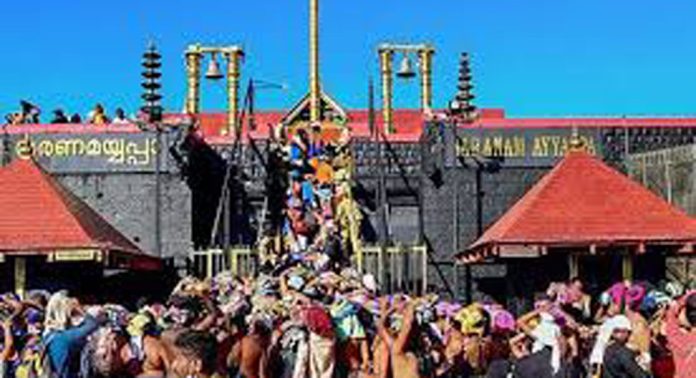 ശബരിമലയിൽ ഇന്നലെ മാത്രം ദർശനം നടത്തിയത് 82,727 തീർത്ഥാടകര് ശബരിമലയിൽ ഇന്നലെ മാത്രം ദർശനം നടത്തിയത് 82,727 തീർത്ഥാടകര്