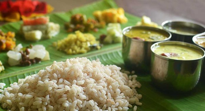 ഓണ്ലൈന് ബുക്കിങ്ങിലൂടെ ആറന്മുള വള്ളസദ്യ നടത്താനുള്ള തിരുവിതാംകൂര് ദേവസ്വം ബോര്ഡിന്റെ തീരുമാനത്തിനെതിരെ പള്ളിയോടസേവാ സംഘം രംഗത്ത് ഓണ്ലൈന് ബുക്കിങ്ങിലൂടെ ആറന്മുള വള്ളസദ്യ നടത്താനുള്ള തിരുവിതാംകൂര് ദേവസ്വം ബോര്ഡിന്റെ തീരുമാനത്തിനെതിരെ പള്ളിയോടസേവാ സംഘം രംഗത്ത്