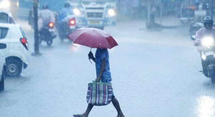 സംസ്ഥാനത്ത് ഇടിമിന്നലോട് കൂടിയ മഴ ; എട്ട് ജില്ലകളിൽ യെല്ലോ അലേർട്ട് സംസ്ഥാനത്ത് ഇടിമിന്നലോട് കൂടിയ മഴ ; എട്ട് ജില്ലകളിൽ യെല്ലോ അലേർട്ട്