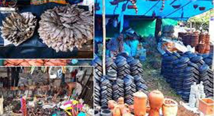 തെള്ളിയൂർക്കാവ് വൃശ്ചിക വാണിഭത്തിന് നാളെ സമാപനം തെള്ളിയൂർക്കാവ് വൃശ്ചിക വാണിഭത്തിന് നാളെ സമാപനം