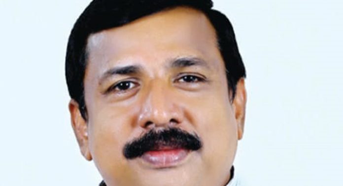 ഗുരുശ്രേഷ്ഠ പുരസ്കാരം ചുങ്കപ്പാറ സെൻ്റ് ജോർജസ് ഹൈസ്കൂൾ പ്രഥമാധ്യാപകൻ വർഗീസ് ജോസഫിന് ഗുരുശ്രേഷ്ഠ പുരസ്കാരം ചുങ്കപ്പാറ സെൻ്റ് ജോർജസ് ഹൈസ്കൂൾ പ്രഥമാധ്യാപകൻ വർഗീസ് ജോസഫിന്