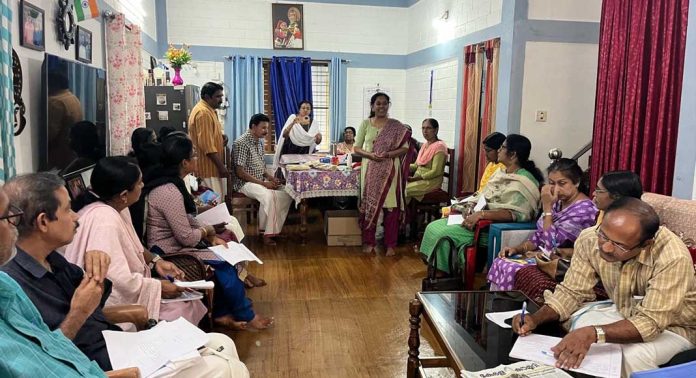ഇലന്തൂർ റബ്ബർ ഉദ്പാദക സംഘം കൂൺ പരിശീലനം ഇടപ്പരിയാരം നളന്ദ മന്ദിറിൽ നടന്നു ഇലന്തൂർ റബ്ബർ ഉദ്പാദക സംഘം കൂൺ പരിശീലനം ഇടപ്പരിയാരം നളന്ദ മന്ദിറിൽ നടന്നു