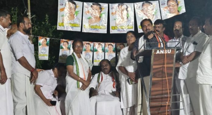 വികസന ക്ഷേമ പദ്ധതികളിലെ വിഹിതം വെട്ടിക്കുറച്ച് പദ്ധതികളിൽ കടുംവെട്ടു വെട്ടുകയാണ് പിണറായി സര്ക്കാര് ; എൻ കെ പ്രേമചന്ദ്രൻ എം പി വികസന ക്ഷേമ പദ്ധതികളിലെ വിഹിതം വെട്ടിക്കുറച്ച് പദ്ധതികളിൽ കടുംവെട്ടു വെട്ടുകയാണ് പിണറായി സര്ക്കാര് ; എൻ കെ പ്രേമചന്ദ്രൻ എം പി