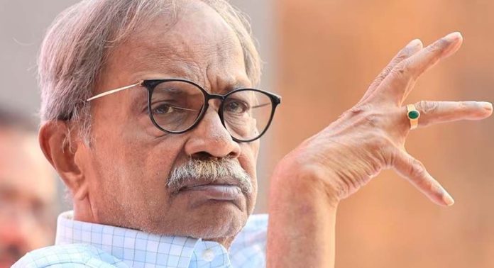 എം.ടിയുടെ ആരോഗ്യനിലയിൽ നേരിയ പുരോഗതി എം.ടിയുടെ ആരോഗ്യനിലയിൽ നേരിയ പുരോഗതി