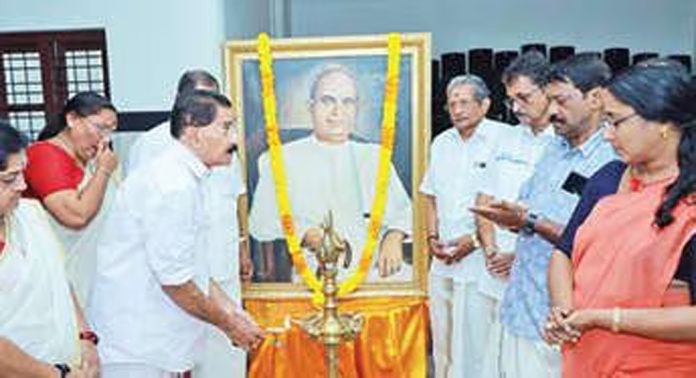 മുണ്ടങ്കാവ് എൻ.എസ്.എസ്. കരയോഗത്തിന്റെ വനിതാസമാജം കനകജൂബിലിയാഘോഷം ഉദ്ഘാടനം ചെയ്തു മുണ്ടങ്കാവ് എൻ.എസ്.എസ്. കരയോഗത്തിന്റെ വനിതാസമാജം കനകജൂബിലിയാഘോഷം ഉദ്ഘാടനം ചെയ്തു