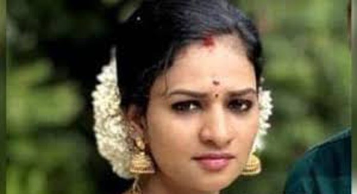 പാലോട് ഭർതൃ ഗൃഹത്തിൽ നവവധുവിനെ മരിച്ച നിലയിൽ കണ്ടെത്തിയ സംഭവത്തിൽ കൂടുതൽ വിവരങ്ങൾ പുറത്ത് പാലോട് ഭർതൃ ഗൃഹത്തിൽ നവവധുവിനെ മരിച്ച നിലയിൽ കണ്ടെത്തിയ സംഭവത്തിൽ കൂടുതൽ വിവരങ്ങൾ പുറത്ത്