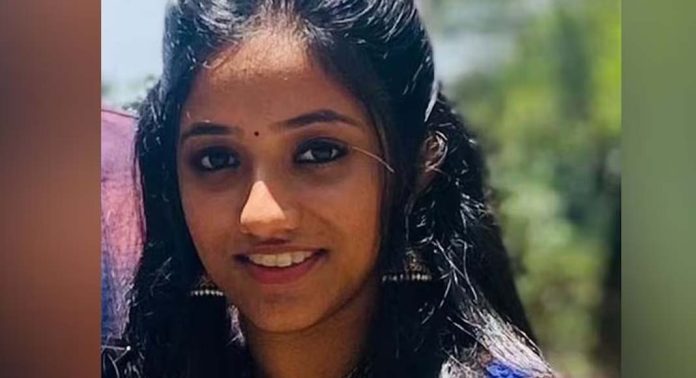 സർക്കാർ നഴ്സിങ് വിദ്യാർത്ഥിനി ലക്ഷ്മി രാധാകൃഷ്ണന്റെ പോസ്റ്റുമോർട്ടം ഇന്ന് സർക്കാർ നഴ്സിങ് വിദ്യാർത്ഥിനി ലക്ഷ്മി രാധാകൃഷ്ണന്റെ പോസ്റ്റുമോർട്ടം ഇന്ന്