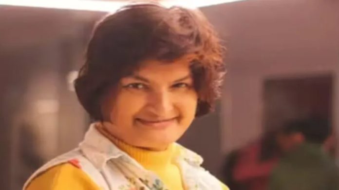 ബംഗ്ലാദേശിനെ ഇന്ത്യയുടെ ഭാഗമാക്കാൻ ശ്രമിക്കുന്നു ; വനിതാ മാധ്യമപ്രവർത്തകയ്ക്ക് നേരെ ആൾക്കൂട്ട ആക്രമണം ബംഗ്ലാദേശിനെ ഇന്ത്യയുടെ ഭാഗമാക്കാൻ ശ്രമിക്കുന്നു ; വനിതാ മാധ്യമപ്രവർത്തകയ്ക്ക് നേരെ ആൾക്കൂട്ട ആക്രമണം