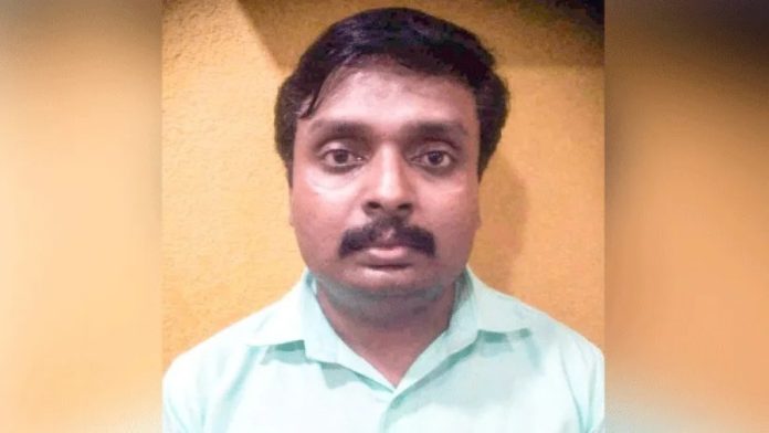ഭർത്താവിന് പ്രേതബാധയെന്ന് വിശ്വസിപ്പിച്ച് പണം തട്ടി; പൂജാരി പിടിയിൽ ഭർത്താവിന് പ്രേതബാധയെന്ന് വിശ്വസിപ്പിച്ച് പണം തട്ടി; പൂജാരി പിടിയിൽ
