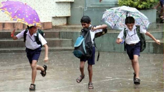 ശക്തമായ മഴയും കാറ്റും ; തൃശൂർ ജില്ലയിൽ നാളെ വിദ്യാഭ്യാസ സ്ഥാപനങ്ങൾക്ക് അവധി ശക്തമായ മഴയും കാറ്റും ; തൃശൂർ ജില്ലയിൽ നാളെ വിദ്യാഭ്യാസ സ്ഥാപനങ്ങൾക്ക് അവധി