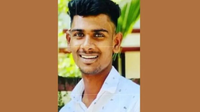 ഫൈബർ തോണിക്കിടയിൽ കുടുങ്ങി യുവാവിന് ദാരുണാന്ത്യം ഫൈബർ തോണിക്കിടയിൽ കുടുങ്ങി യുവാവിന് ദാരുണാന്ത്യം