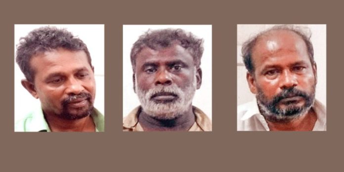 അയ്യപ്പഭക്തന്റെ ബാഗ് കീറി 14,000 രൂപ മോഷ്ടിച്ചു ; മൂന്നുപേർ അറസ്റ്റിൽ അയ്യപ്പഭക്തന്റെ ബാഗ് കീറി 14,000 രൂപ മോഷ്ടിച്ചു ; മൂന്നുപേർ അറസ്റ്റിൽ