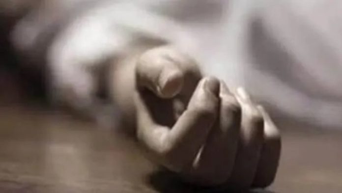 ഗുണ്ടകളുടെ ഭീഷണിയും മർദ്ദനവും ; യുവാവ് ആത്മഹത്യ ചെയ്തു ഗുണ്ടകളുടെ ഭീഷണിയും മർദ്ദനവും ; യുവാവ് ആത്മഹത്യ ചെയ്തു