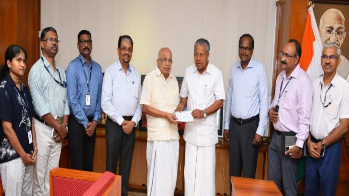 ചൂരല്മല ദുരന്തം ; കെ.എസ്.ഇ.ബി. രണ്ടാം ഗഡുവായി 10 കോടി രൂപ കൈമാറി ചൂരല്മല ദുരന്തം ; കെ.എസ്.ഇ.ബി. രണ്ടാം ഗഡുവായി 10 കോടി രൂപ കൈമാറി