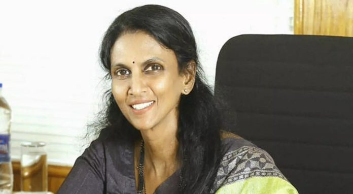 നടിയെ ആക്രമിച്ച കേസ് ; മുൻ ഡിജിപി ആർ ശ്രീലേഖയ്ക്ക് നോട്ടീസ് നടിയെ ആക്രമിച്ച കേസ് ; മുൻ ഡിജിപി ആർ ശ്രീലേഖയ്ക്ക് നോട്ടീസ്