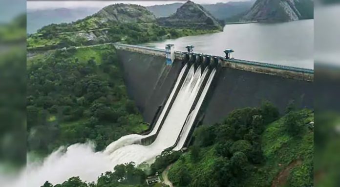 മുല്ലപ്പെരിയാര് ഡാമില് അറ്റകുറ്റപ്പണി നടത്താന് തമിഴ്നാടിന് കര്ശന ഉപാധികളോടെ അനുമതി മുല്ലപ്പെരിയാര് ഡാമില് അറ്റകുറ്റപ്പണി നടത്താന് തമിഴ്നാടിന് കര്ശന ഉപാധികളോടെ അനുമതി