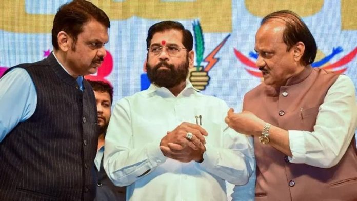 മഹാരാഷ്ട്രയില് മന്ത്രിമാരുടെ വകുപ്പുകളില് തീരുമാനം മഹാരാഷ്ട്രയില് മന്ത്രിമാരുടെ വകുപ്പുകളില് തീരുമാനം