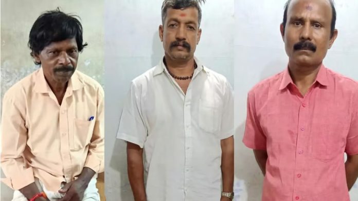 സ്കൂളില് ക്രിസ്മസ് ആഘോഷം നടത്തിയതിന് അധ്യാപകരെ ഭീഷണിപ്പെടുത്തി ; വിഎച്ച്പി പ്രവര്ത്തകര് അറസ്റ്റില് സ്കൂളില് ക്രിസ്മസ് ആഘോഷം നടത്തിയതിന് അധ്യാപകരെ ഭീഷണിപ്പെടുത്തി ; വിഎച്ച്പി പ്രവര്ത്തകര് അറസ്റ്റില്