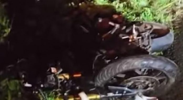 താമരശേരി ചുരത്തില് ബൈക്ക് യാത്രികര് കൊക്കയില് വീണു താമരശേരി ചുരത്തില് ബൈക്ക് യാത്രികര് കൊക്കയില് വീണു